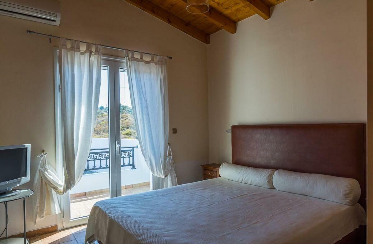 House Next To The Sea Villa Ermioni Exterior photo